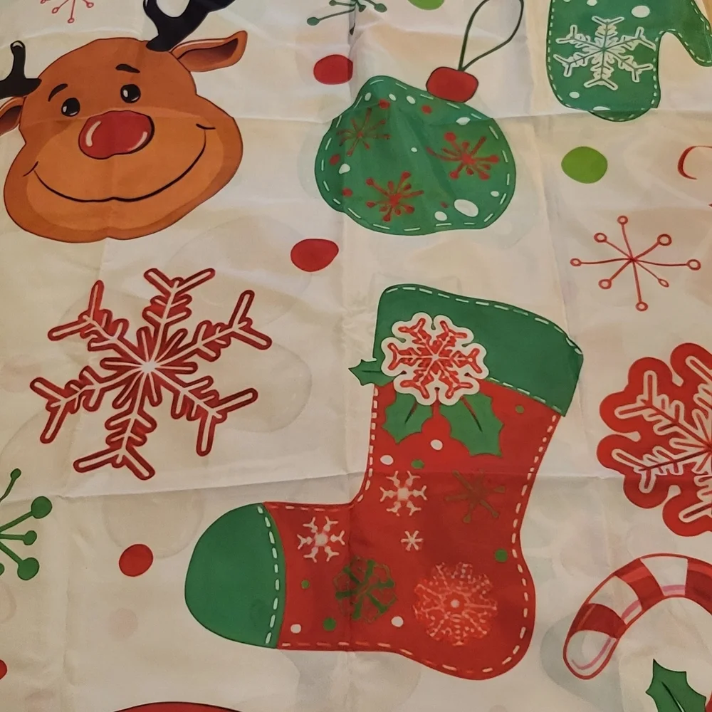 Festive Christmas Shower Curtain with Reindeer and Snowflakes NOWT